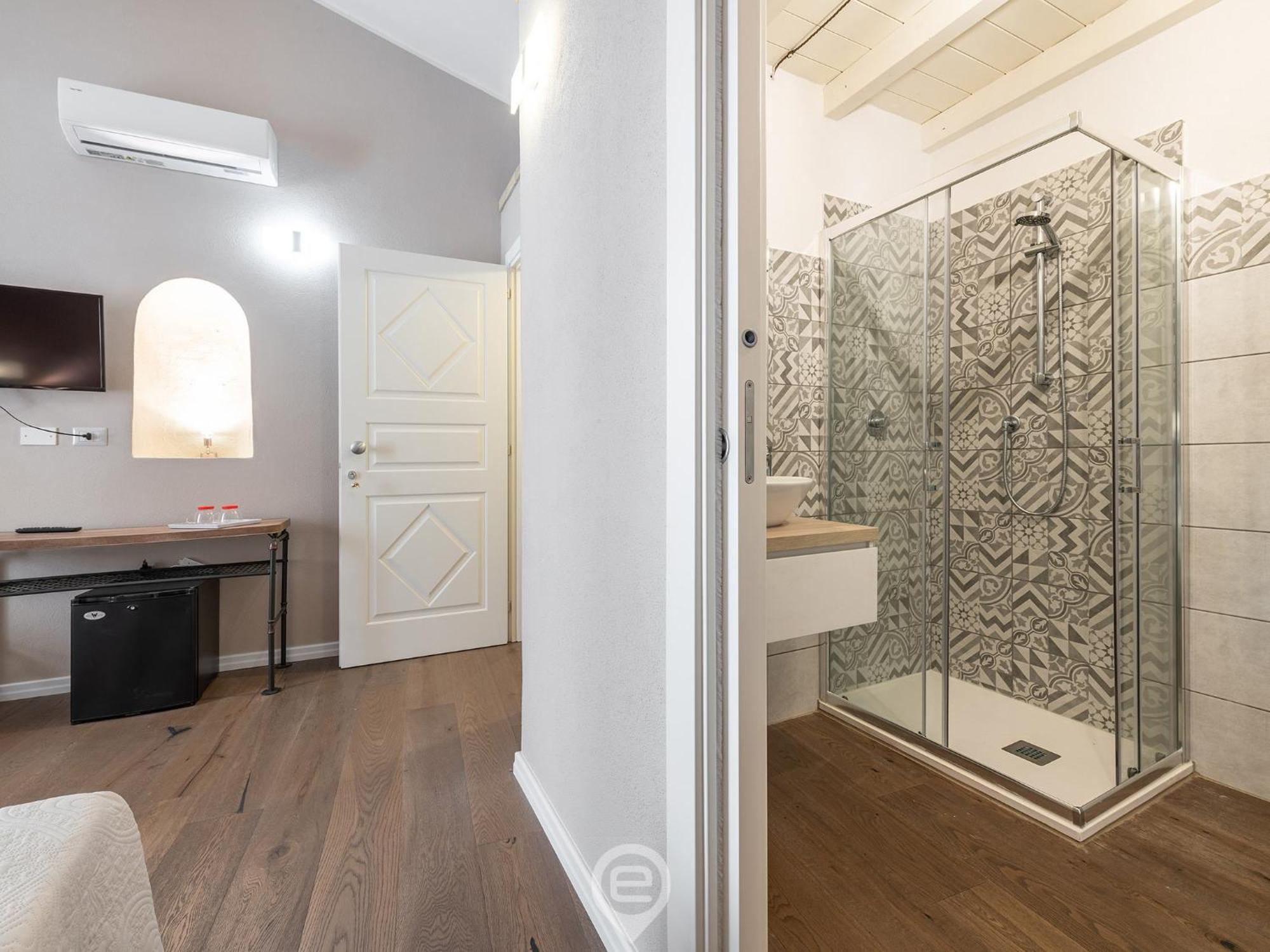 Promenade Boutique Rooms - City Centre Cagliari Ngoại thất bức ảnh